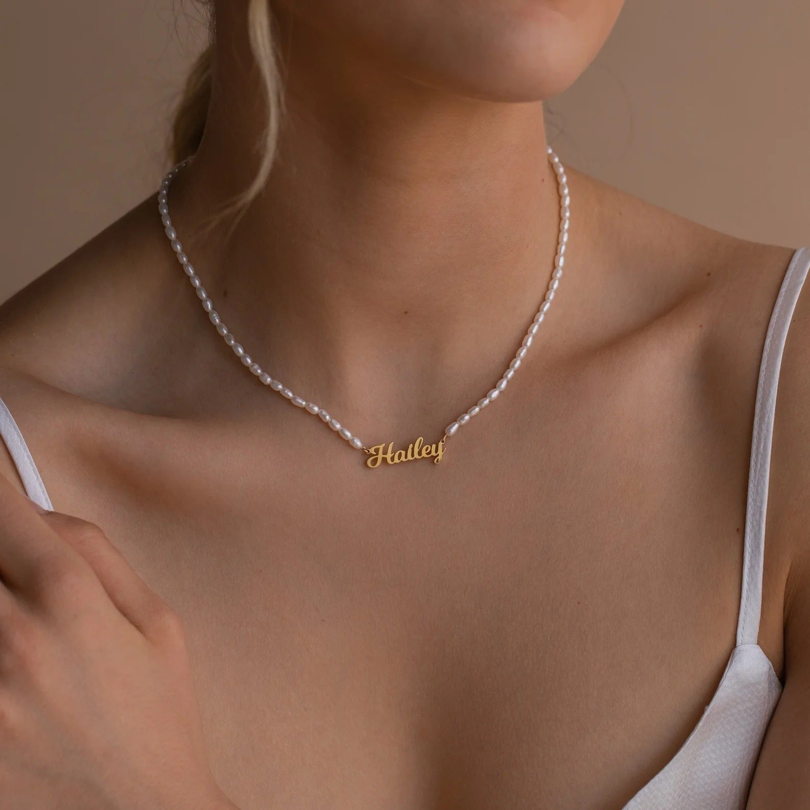 Personalized Custom Name Pendant Fashion Pearl Beaded Necklace For Women - Aurora Adorn