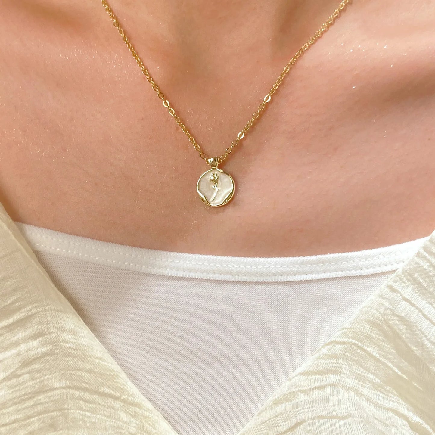 Golden Pearl Medallion Necklace – Elegant Alloy & Pearl Pendant Choker for Women - Aurora Adorn