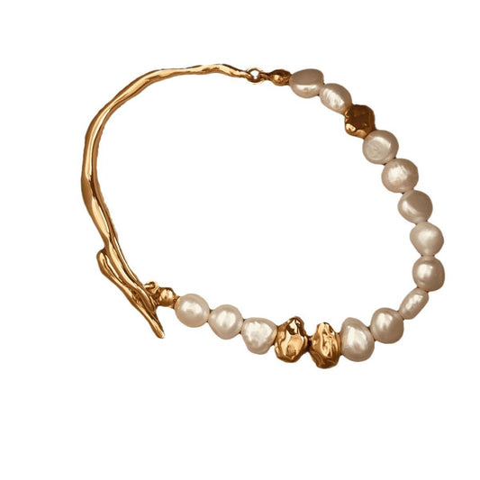 Elegant Gold & Pearl Bracelet – Irregular Freshwater Pearls with Textured Gold Accents - Aurora Adorn